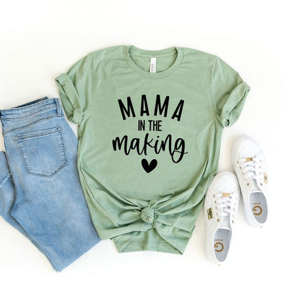 Mama In The Making Bold Short Sleeve Graphic Tee