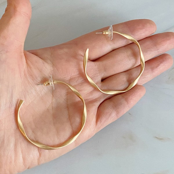 Gentle Wave Sleek Hoop Earrings