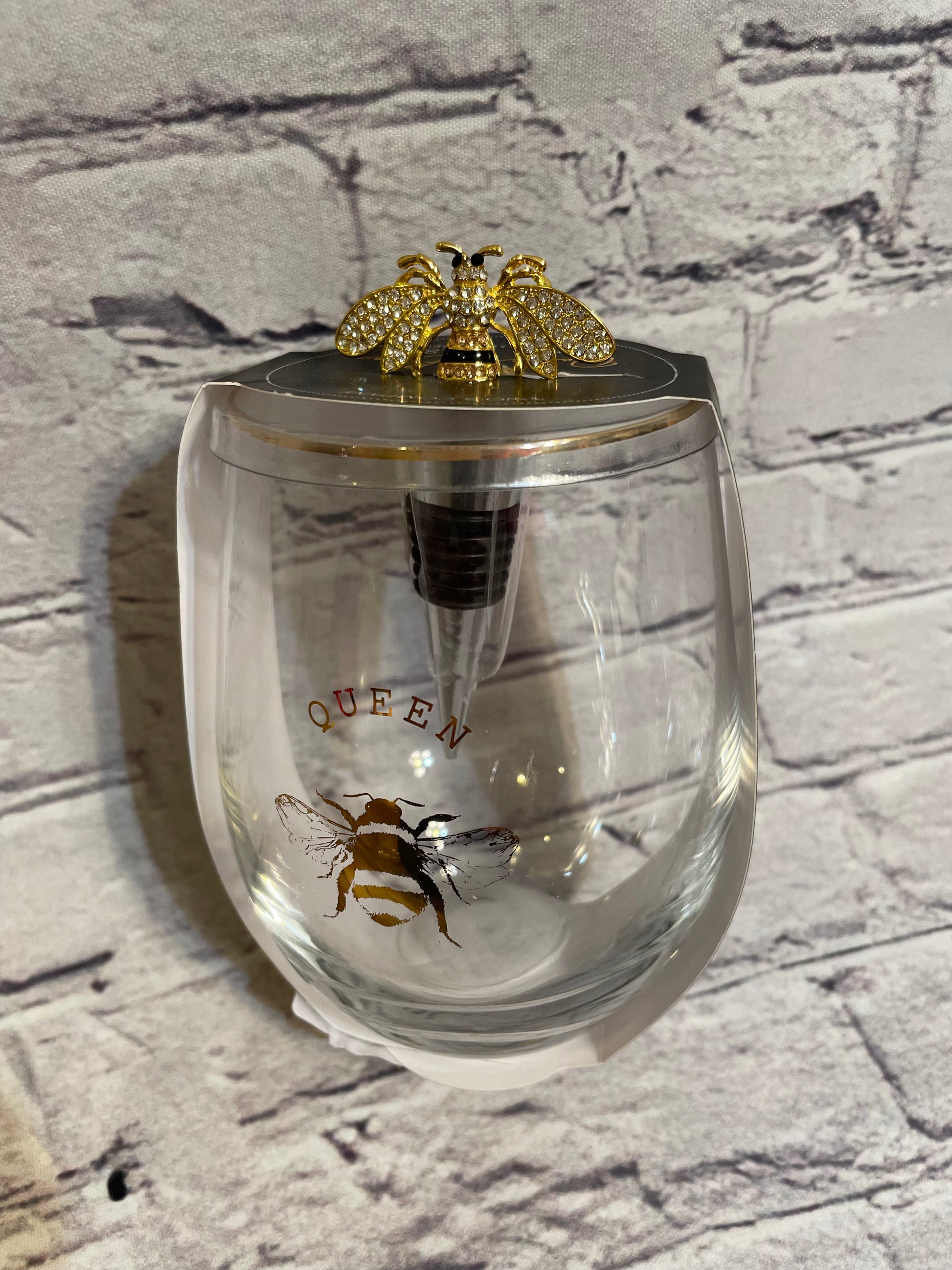 Queen Bee Wine Glass With Bottle Stopper - Southern Chic Magnolias, LLC