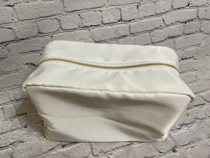 Large Capacity Women's Cosmetic Bag - Southern Chic Magnolias, LLC