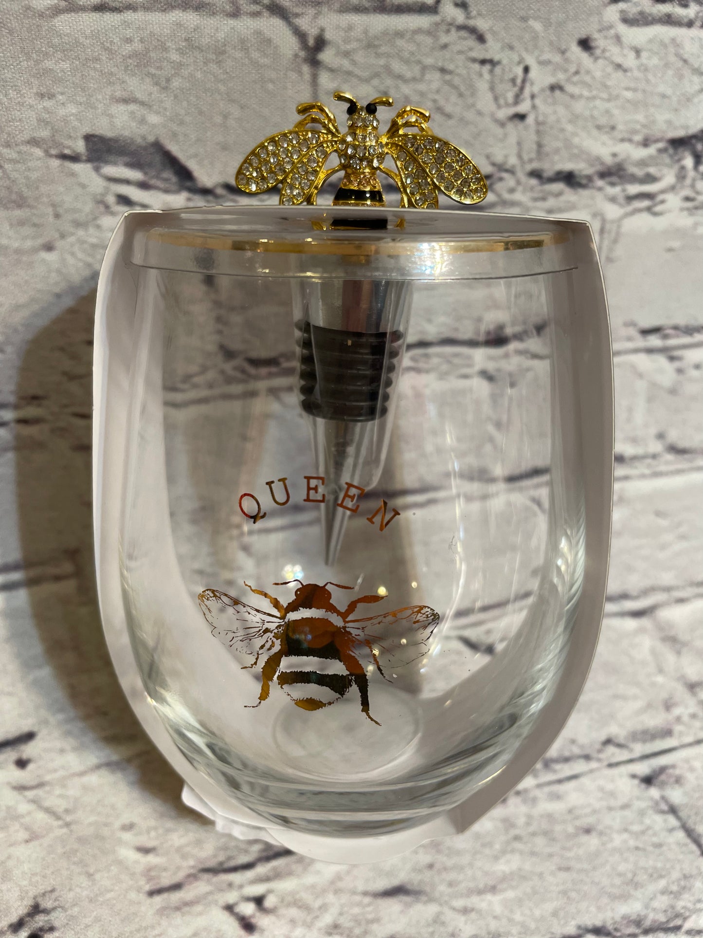 Queen Bee Wine Glass With Bottle Stopper - Southern Chic Magnolias, LLC