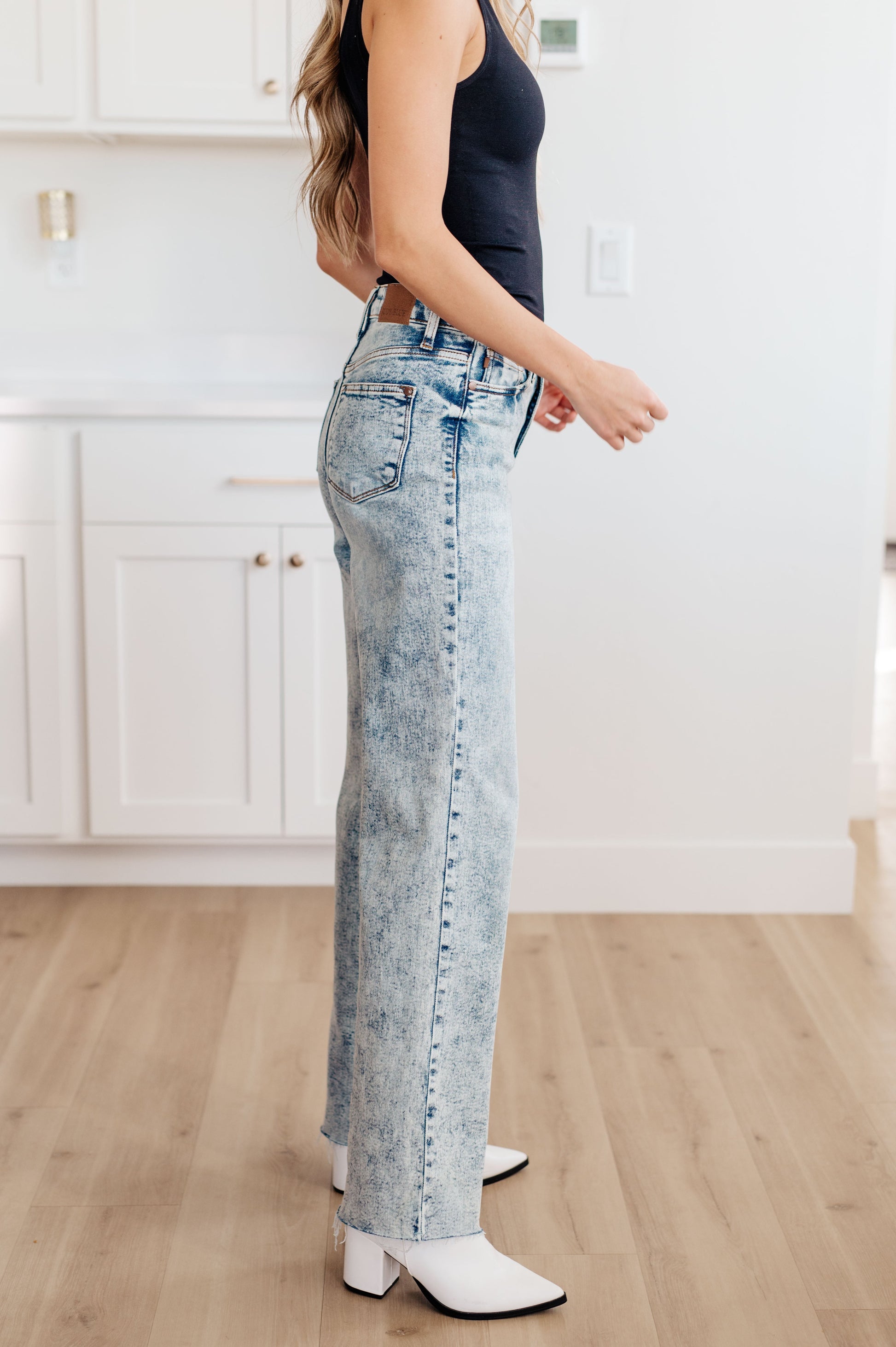 Dory High Waist Mineral Wash Raw Hem Wide Leg Jeans - Southern Chic Magnolias, LLC