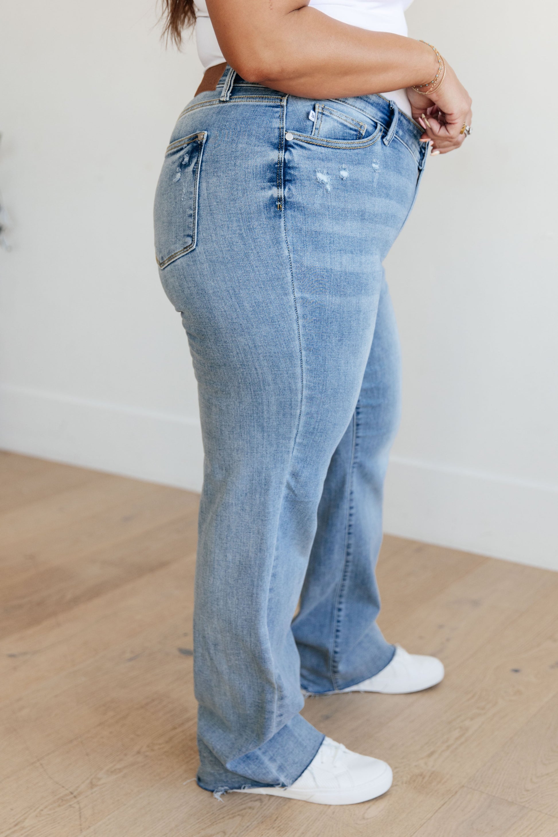 Mildred High Rise V Front Waistband Straight Jeans - Southern Chic Magnolias, LLC