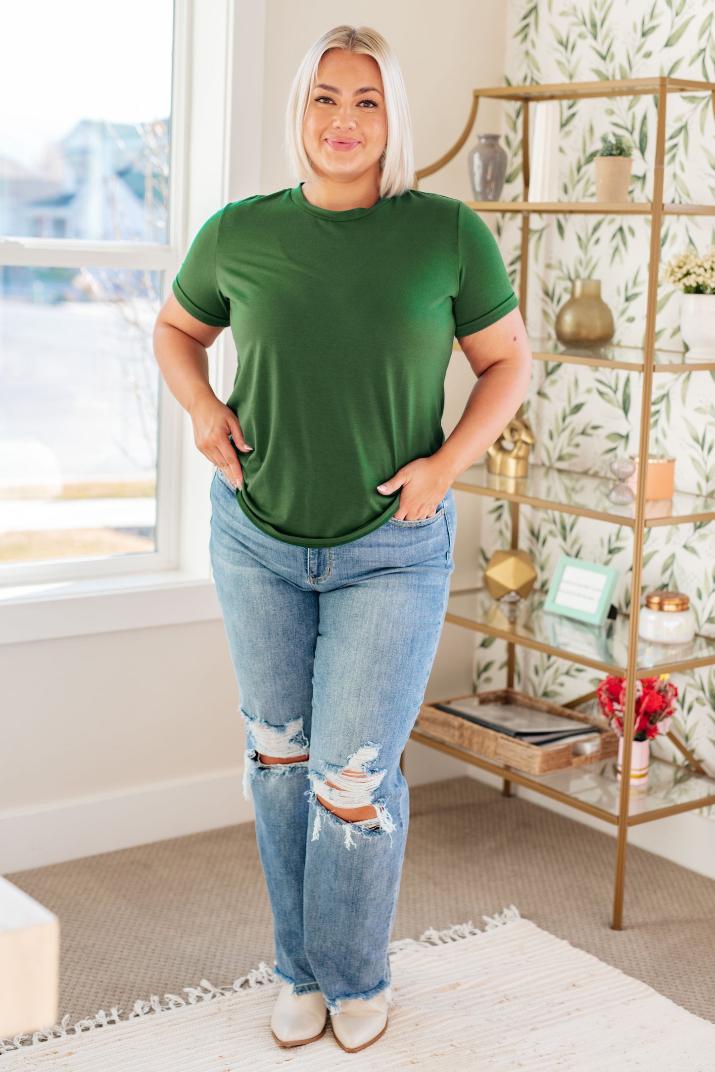 Uptown Crew T-Shirt in Green - Southern Chic Magnolias, LLC