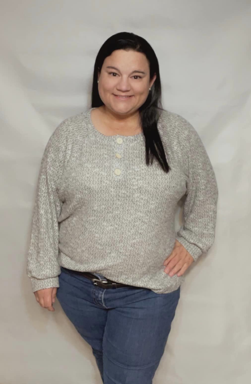 Lightweight Heather Grey Long Sleeve Sweater - Southern Chic Magnolias, LLC