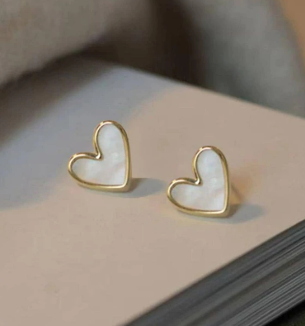 Heart Stud Earrings - Southern Chic Magnolias, LLC