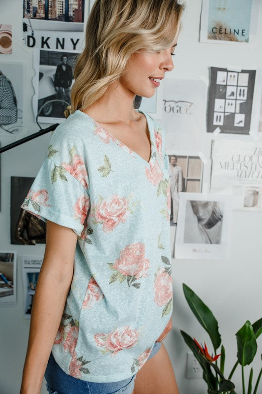 PLUS TRIBLEND FLORAL POCKET TOP - Southern Chic Magnolias, LLC